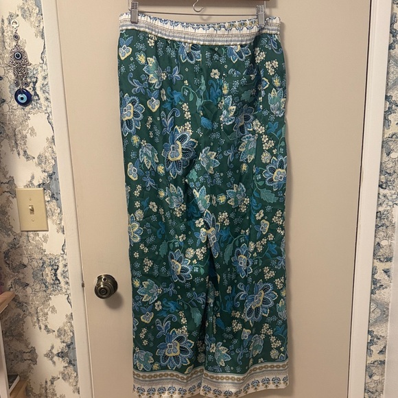 Maeve Floral Pull on Pants in Green and Blue floral - Picture 6 of 8